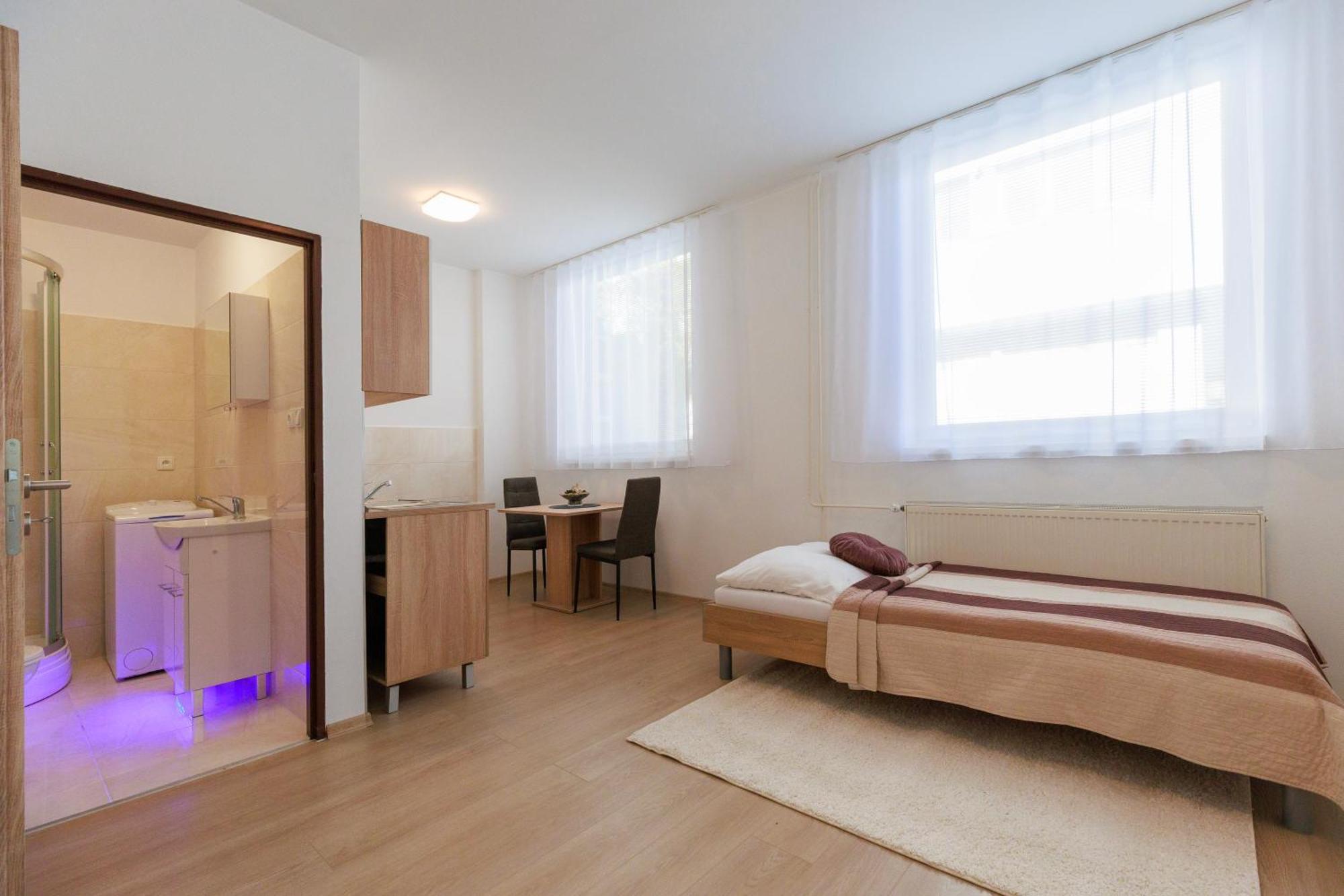 Agro Complex Apartments Nyitra Kültér fotó