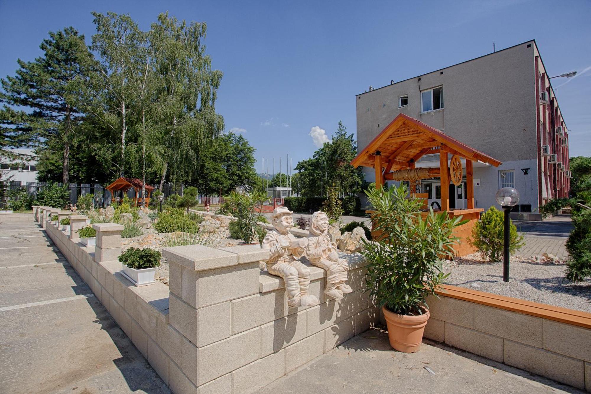 Agro Complex Apartments Nyitra Kültér fotó